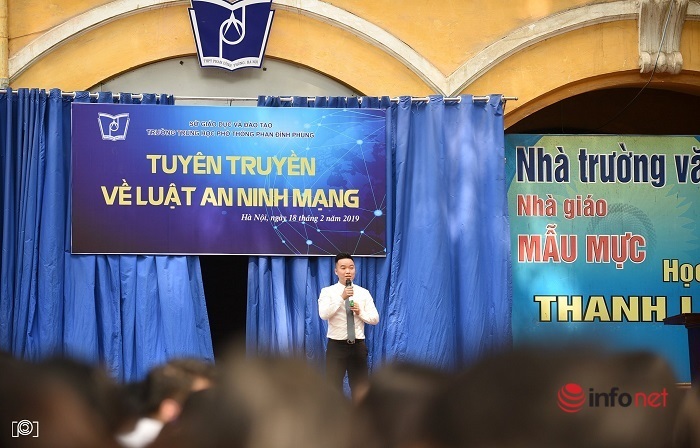 Em nào cũng biết dùng mạng xã hội, lướt net nhưng không biết mình đúng sai ở đâu